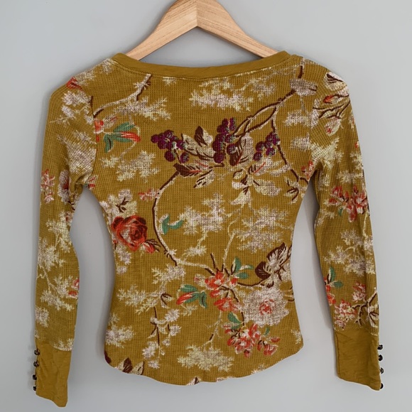 Anthropologie Pilcro Waffle Henley Long Sleeve Floral Top - Picture 8 of 10